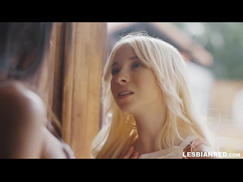 ❤️ Ang babaye mipauli pipila ka bulan ang milabay ug mikaon sa puki sa iyang stepmom ❤️ Russian porn sa pornograpiya ceb.hentaiser.ru ﹏